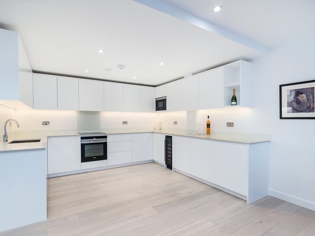 Apartment in London - View 5