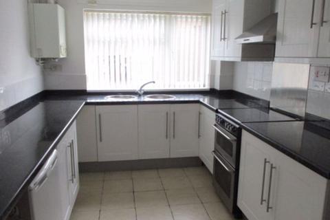 2 bedroom house to rent, Primrose Way, Wrexham