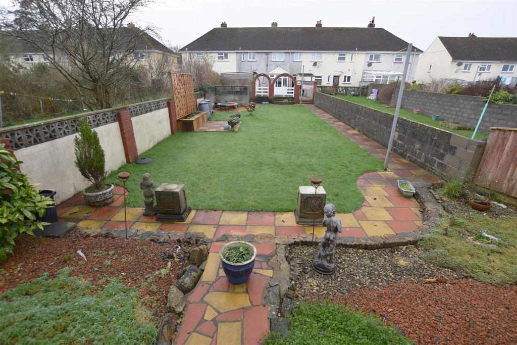 Foley Way, Haverfordwest 4 bed terraced house £115,000