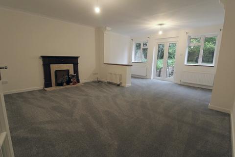 2 bedroom detached bungalow to rent, Chancellors Park, Hassocks, BN6