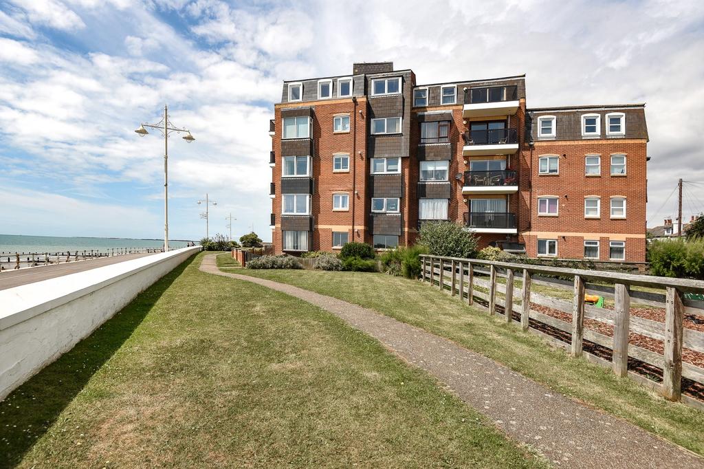 Rock Gardens, Bognor Regis, PO21 1 bed flat £675 pcm (£156 pw)