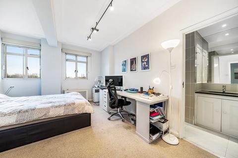 1 bedroom apartment to rent, Whitelands House SW3