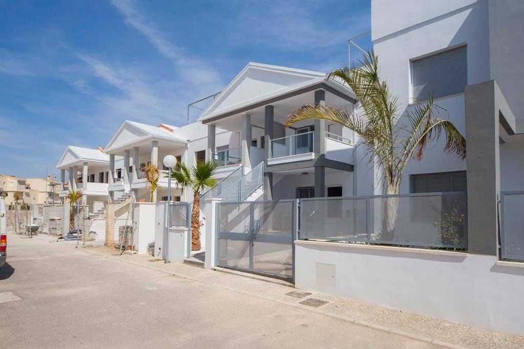 Orihuela costa, Alicante 3 bed villa £184,313* (€215,000)