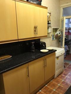 2 bedroom house to rent, Kingsway, Burnage, Manchester M19