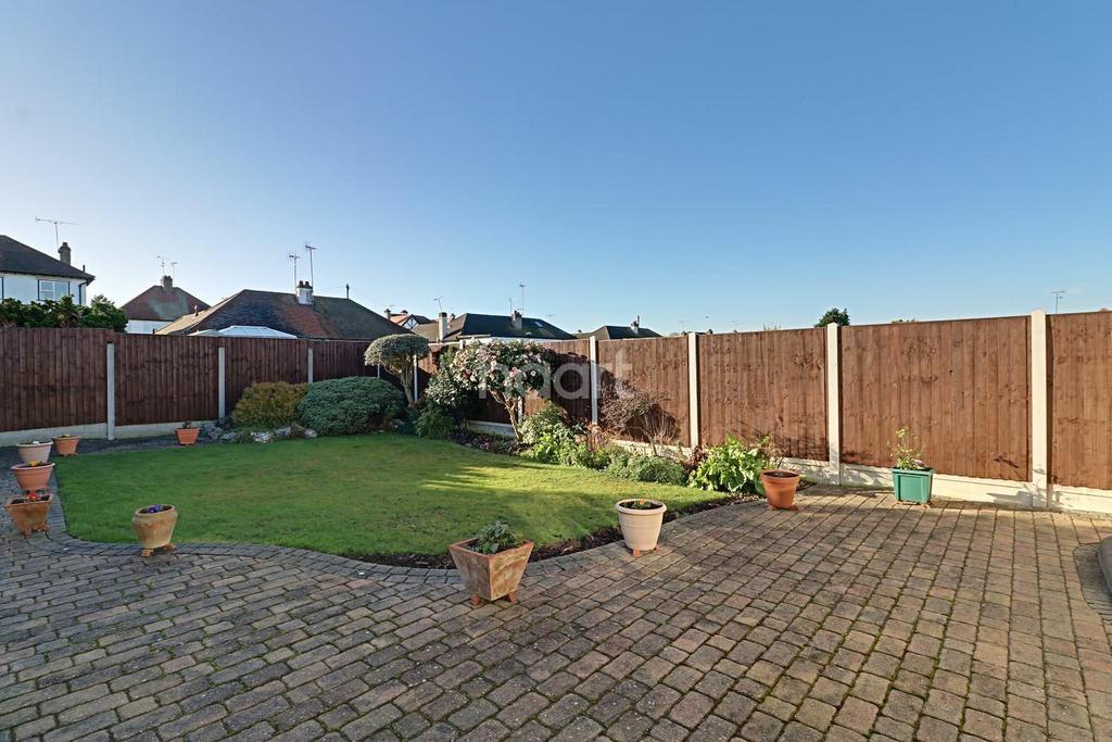 Prince Avenue, Westclif on Sea 3 bed bungalow £320,000
