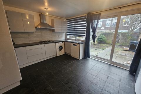 3 bedroom house to rent, Leckie, Everglade Strand, Colindale, NW9