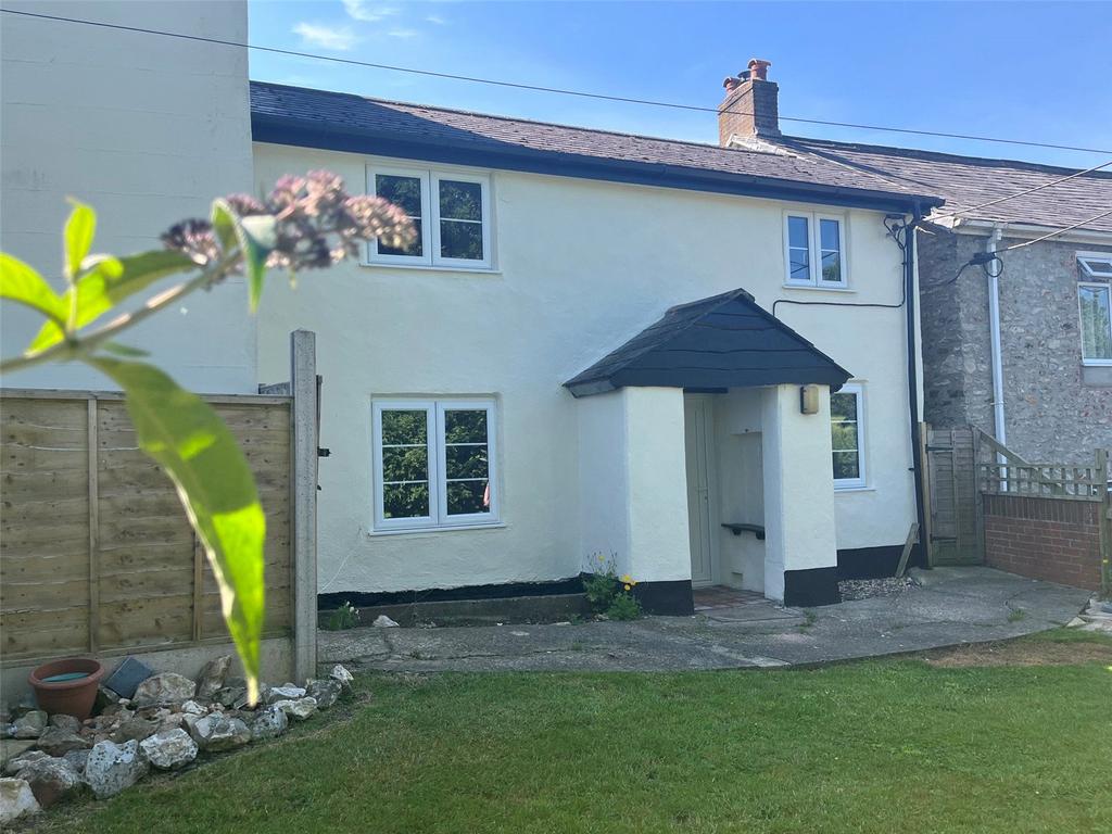 2 bedroom semi-detached house to rent