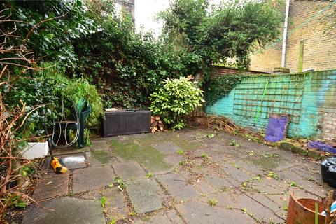 2 bedroom maisonette to rent, Hurst Street, London, SE24