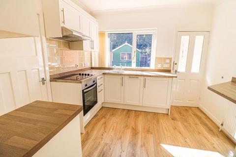 3 bedroom terraced house to rent, Edgeware Avenue, Hull