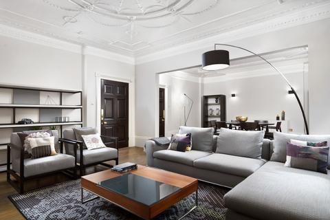 3 bedroom apartment to rent, Sloane Street, Knightsbridge SW1X