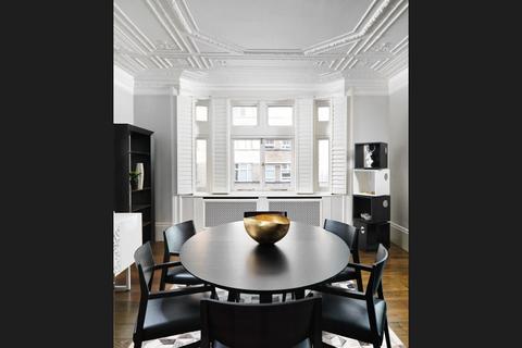 3 bedroom apartment to rent, Sloane Street, Knightsbridge SW1X