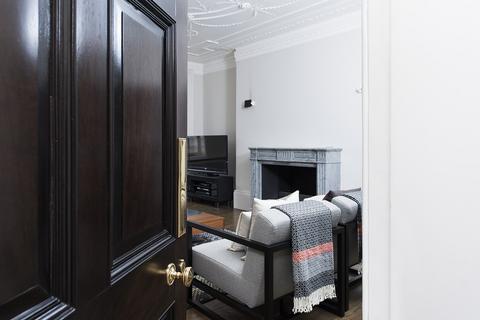 3 bedroom apartment to rent, Sloane Street, Knightsbridge SW1X