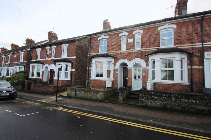 Barden Road, Tonbridge 4 bed terraced house £450,000