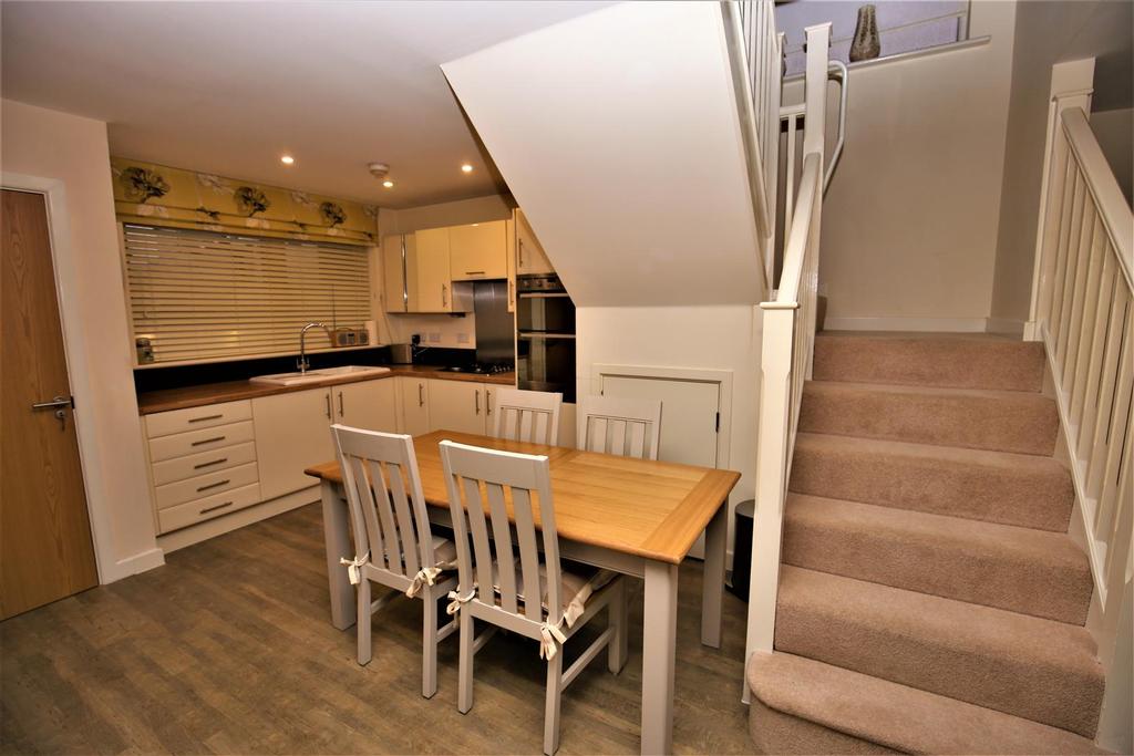 Clock House Rise, Coxheath, Maidstone 3 bed end of terrace house £270,000