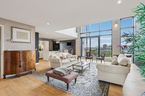 2 bedroom flat for sale, Hardwicks Square, London