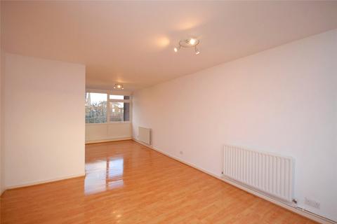 2 bedroom maisonette to rent, Michaels Close, London, SE13