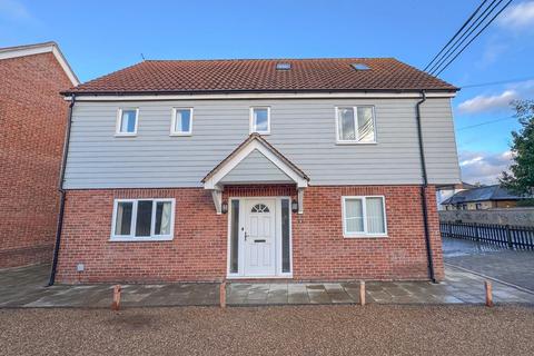 5 bedroom detached house to rent, The Squires, Bury Road, Kentford, Suffolk, CB8