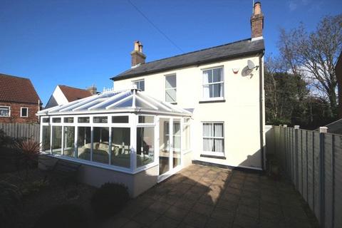 2 bedroom detached house to rent, CHRISTCHURCH