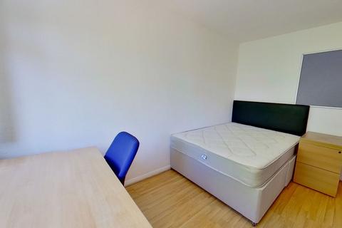 undefined, Guildford Park Avenue, Guildford, GU2 7NJ