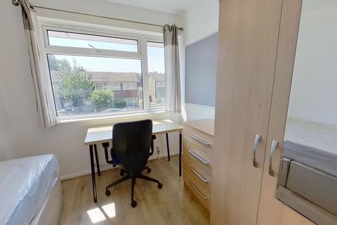 undefined, Guildford Park Avenue, Guildford, GU2 7NJ