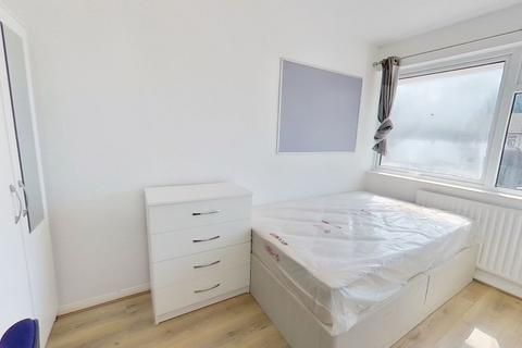 undefined, Guildford Park Avenue, Guildford, GU2 7NJ