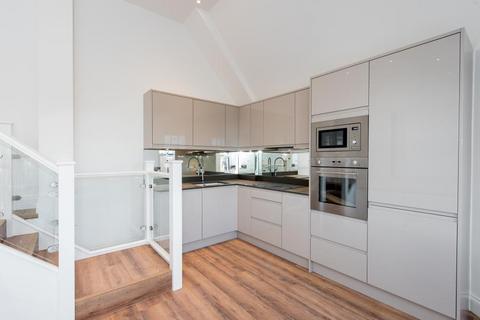 1 bedroom flat to rent, Queens Avenue, Muswell Hill, N10
