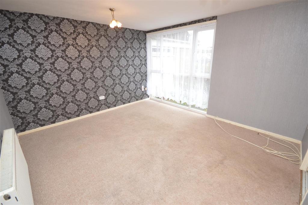 Crabtree Drive, Chelmsley Wood, Solihull 3 bed terraced house £100,000