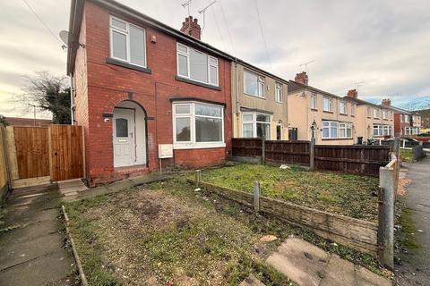 3 bedroom semi-detached house to rent, Badger Avenue, Crewe