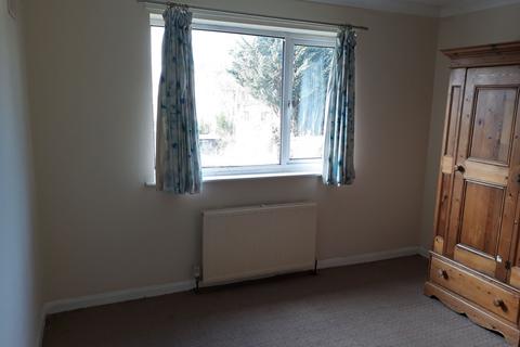 4 bedroom house to rent, Chapel Lane, Hillingdon, UB8