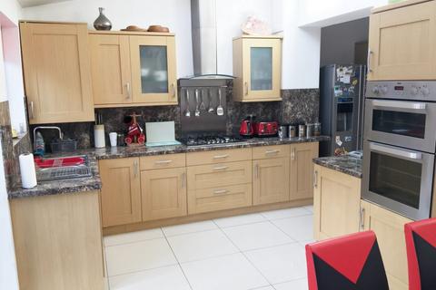 1 bedroom in a house share to rent, Bamford Road, Bromley, BR1