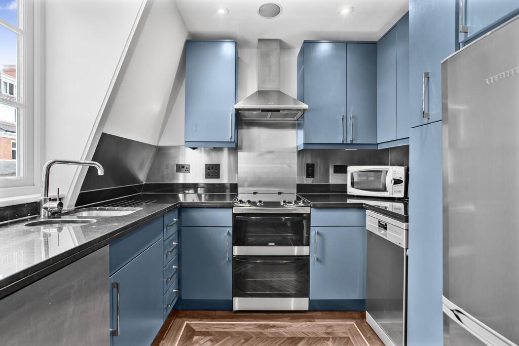 Apartment in London - View 2