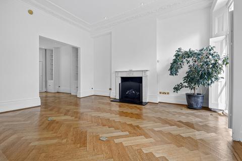 undefined, Thurloe Street, South Kensington SW7