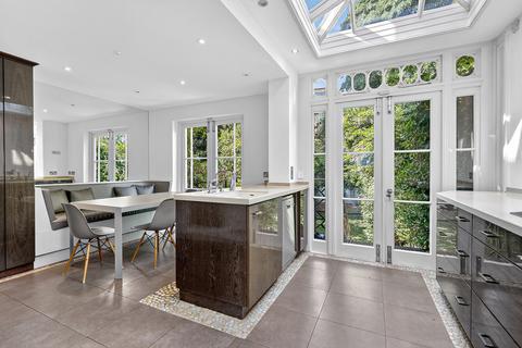 undefined, Thurloe Street, South Kensington SW7