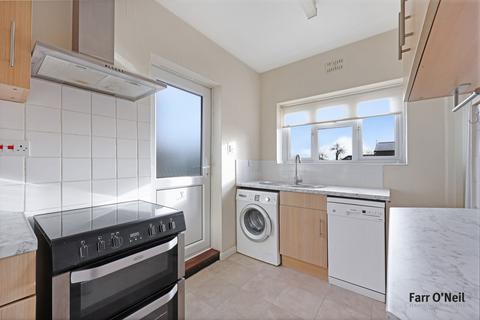 2 bedroom flat to rent, Station Way, Buckhurst Hill, IG9