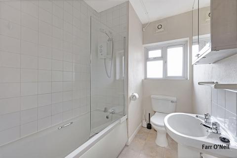 2 bedroom flat to rent, Station Way, Buckhurst Hill, IG9