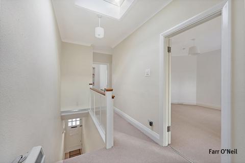 2 bedroom flat to rent, Station Way, Buckhurst Hill, IG9