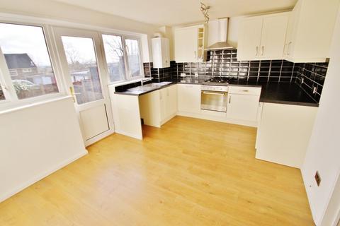 3 bedroom terraced house to rent - North Dene, Chigwell