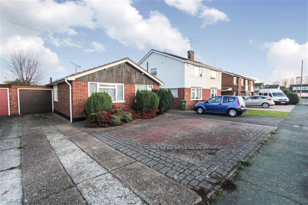 Charlotte Avenue, Wickford, Essex 3 bed detached bungalow £350,000