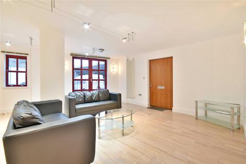 2 bedroom flat to rent, Quaker Street, Shoreditch, London, E1
