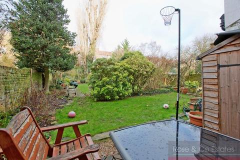 3 bedroom flat to rent - Greencroft Gardens, South Hampstead, London