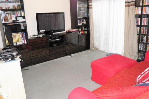 2 bedroom end of terrace house to rent, Somerford Way, London SE16