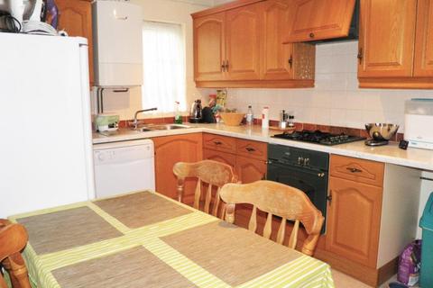 2 bedroom end of terrace house to rent, Somerford Way, London SE16