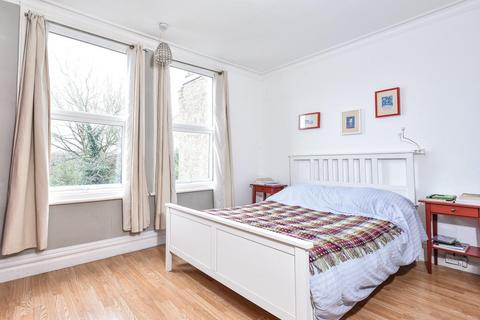2 bedroom flat for sale, Creffield Road, Acton