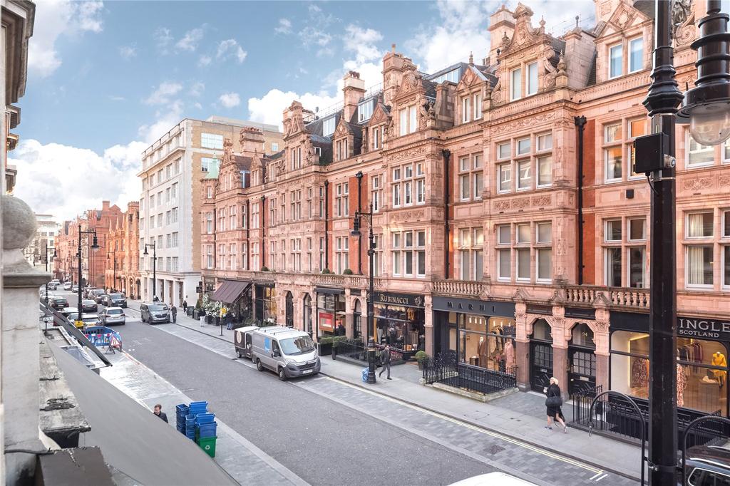Mount Street, Mayfair, London 2 bed flat to rent £7,800 pcm (£1,800 pw)