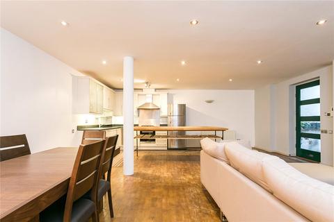 2 bedroom apartment to rent, Woodseer Street, London, E1