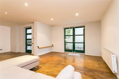 2 bedroom apartment to rent, Woodseer Street, London, E1