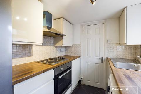 3 bedroom terraced house to rent, Stanley Street, Reading, Berkshire, RG1