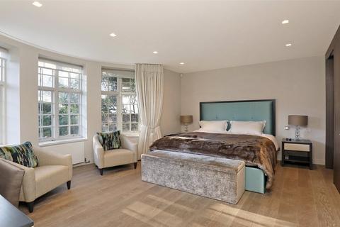 3 bedroom flat to rent, Porchester Gardens, Bayswater, W2