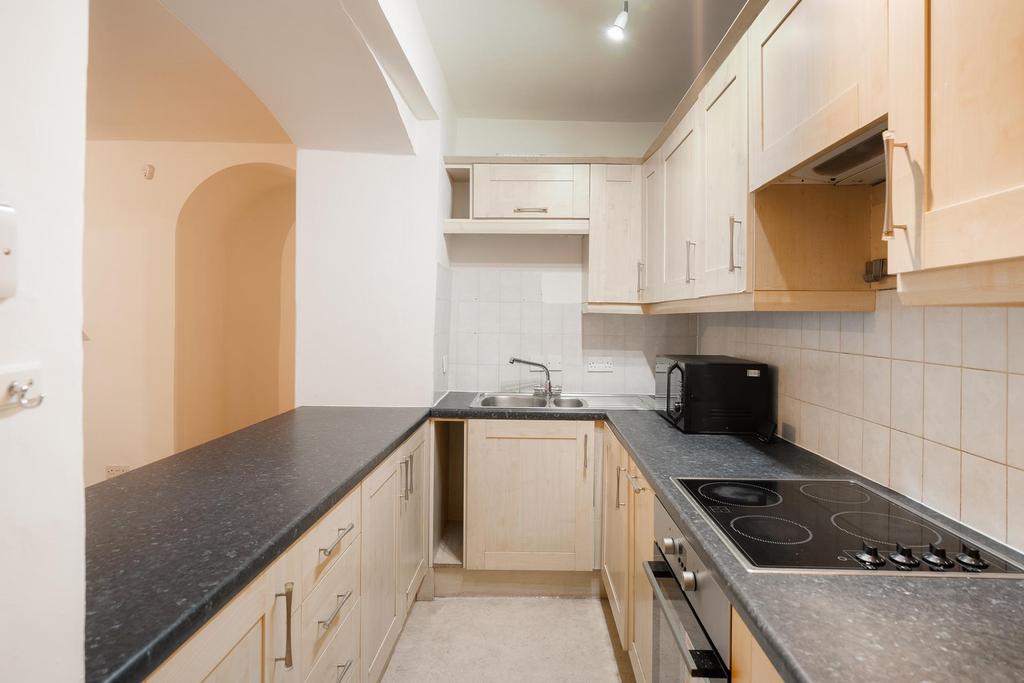 Kitchen ()