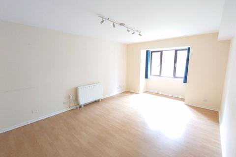 2 bedroom property to rent, Bader Close, Kenley